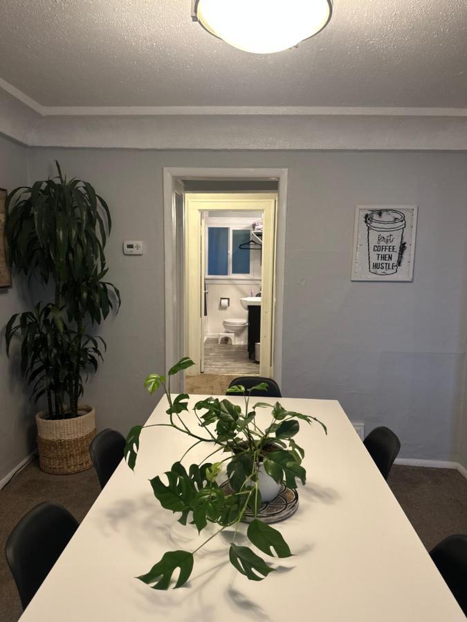 Tacoma Homestay- With Breakfast Included-Private Room エクステリア 写真