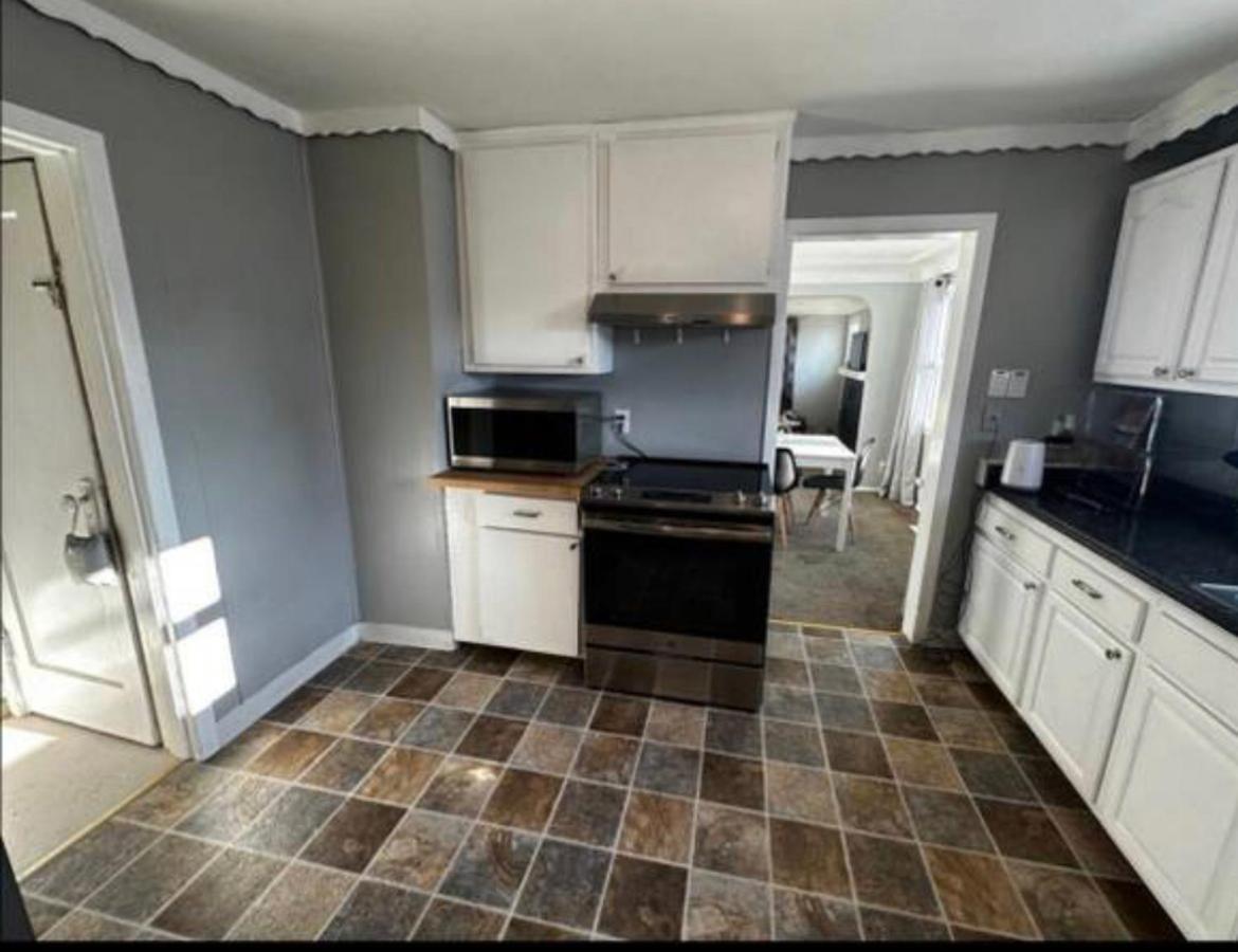 Tacoma Homestay- With Breakfast Included-Private Room エクステリア 写真
