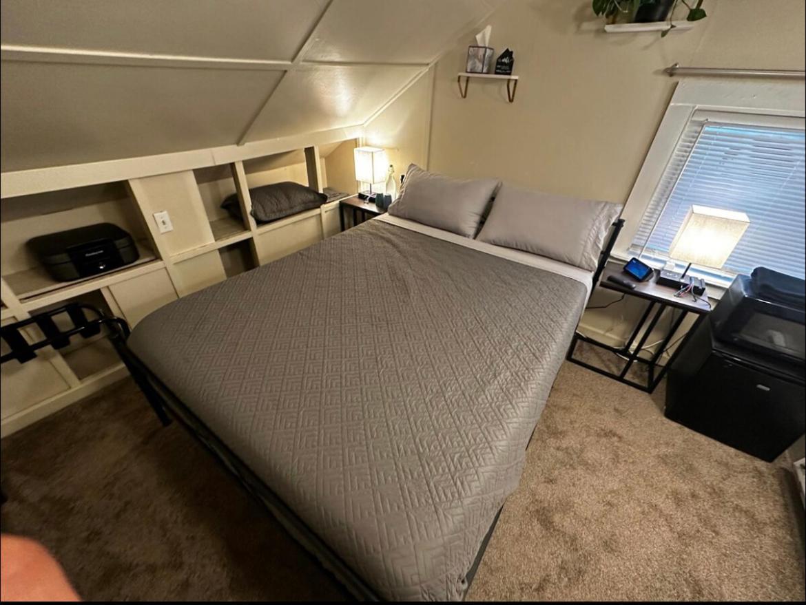Tacoma Homestay- With Breakfast Included-Private Room エクステリア 写真